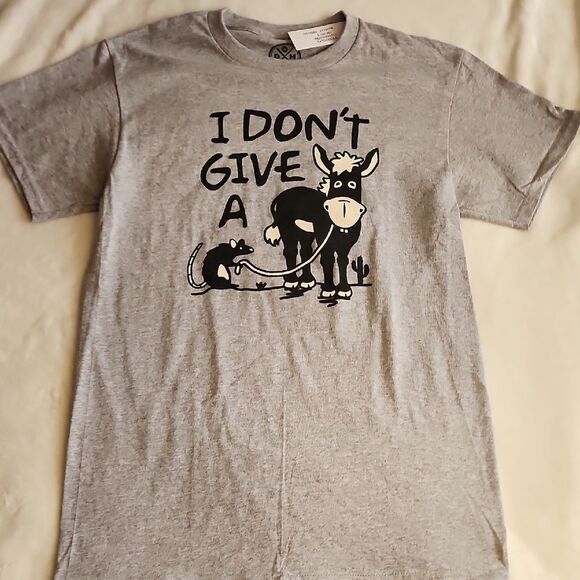 NWT DOM Mens Gray Tshirt With Black Graphic Size Small - Picture 1 of 6